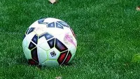 许靖韵战胜新冠，香港歌手康复出院进入隔离期