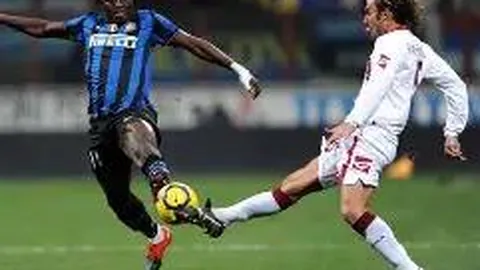 光头直播惊现科比模男子：网友豪掷直升机打赏